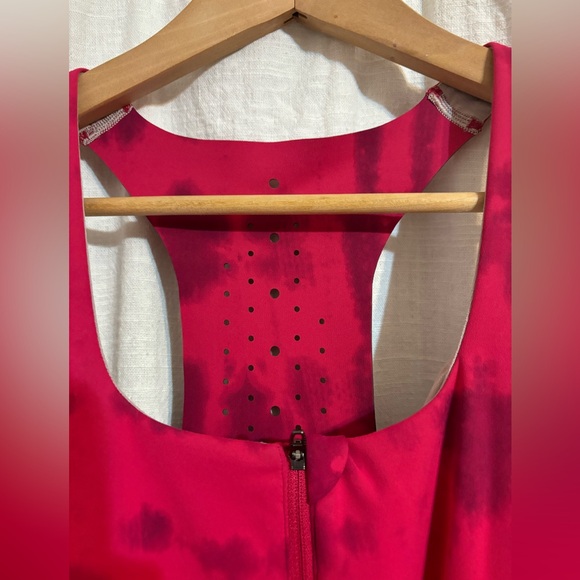 **NWT Lululemon Lab Half Zip Training Onesie Size 10 - Picture 11 of 12